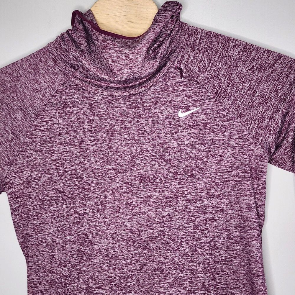 Nike Women's Running Dri Fit Top Size Medium Long Sleeve Purple‎ Active